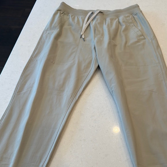 Vuori Tan Sweatpants Relaxed Fit Joggers